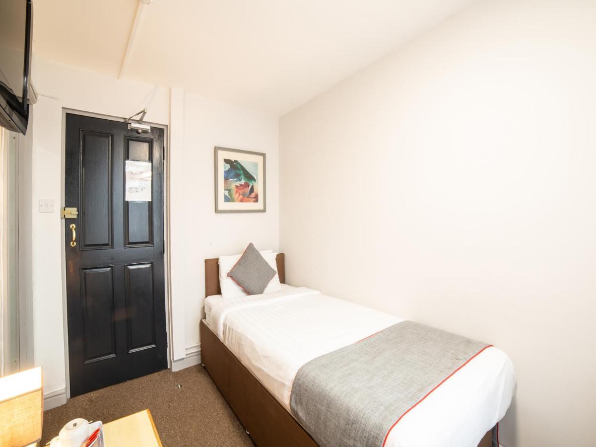 The Royal Hotel Kettering Bagian luar foto