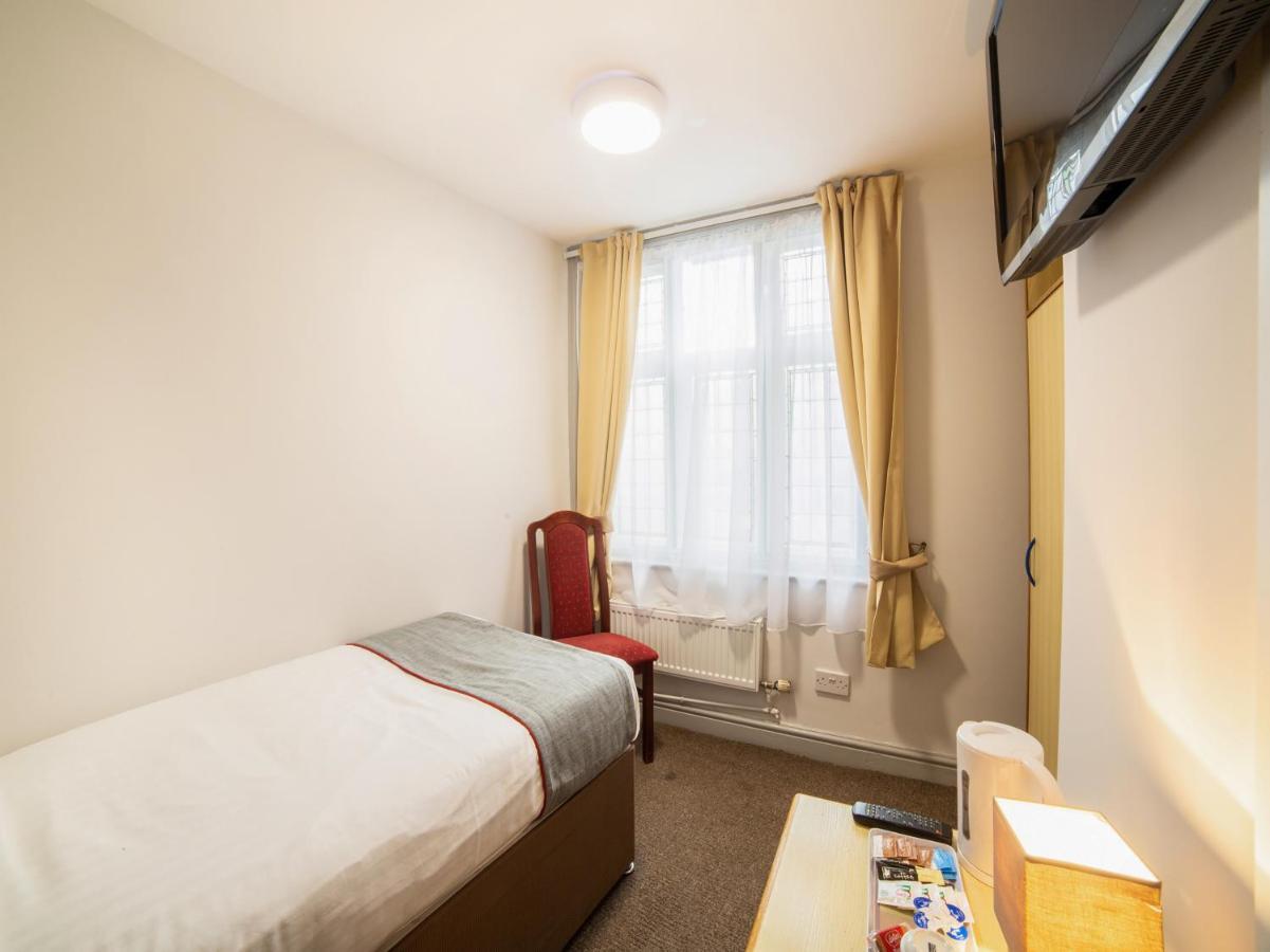 The Royal Hotel Kettering Bagian luar foto