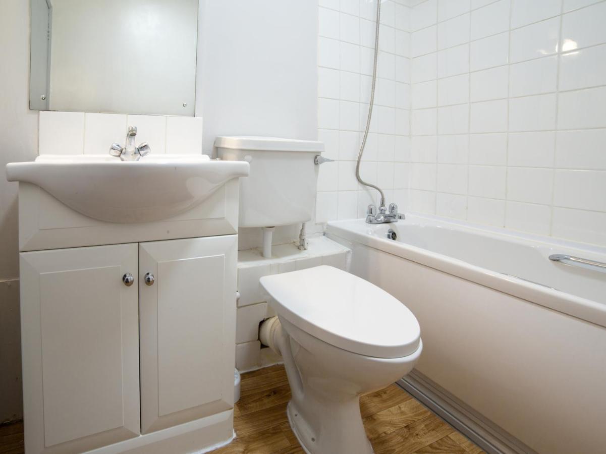 The Royal Hotel Kettering Bagian luar foto