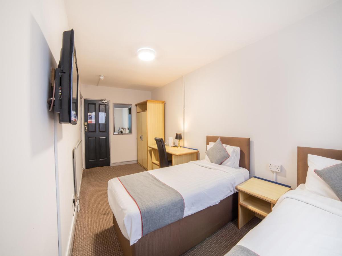 The Royal Hotel Kettering Bagian luar foto