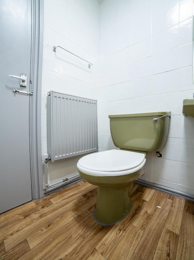 The Royal Hotel Kettering Bagian luar foto